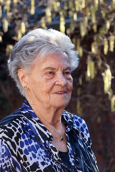 Datei:Rosi Briest1.jpg